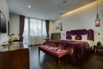 Marvellous Suite met balkon — Hanoi Marvellous Hotel & Spa